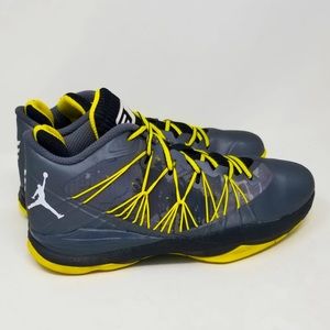 Nike Air Jordan CP3.VII AE 'Dark Grey Vibrant Orange' Size 9.5 Men’s